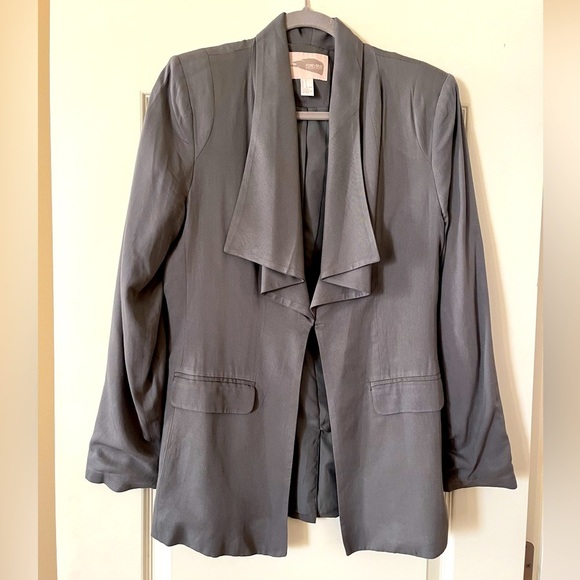 Forever 21 Jackets & Blazers - Forever 21 Contemporary Gray Dress Jacket Women’s Size Medium